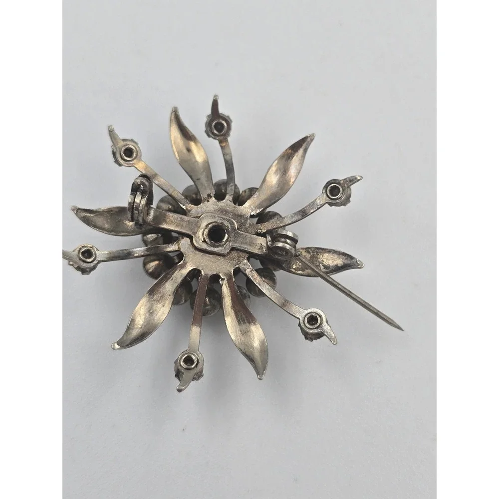 Vintage Starburst Clear Rhinestone Brooch Pin Silver‎ Tone Floral Antique